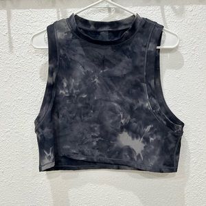 2 tanks brand new size small